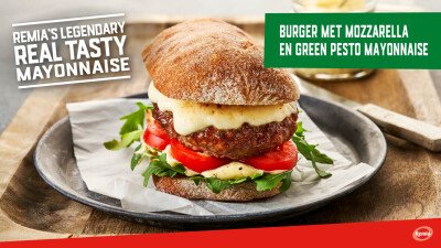 Narrowcasting Remia Legendary Hamburger met mozzarella en Green Pesto Mayonaise