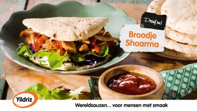 Narrowcasting Yildriz broodje shoarma met sambalsaus en Turkse knoflook