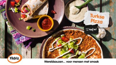 Narrowcasting Yildriz Turkse pizza knoflooksaus en sambalsaus