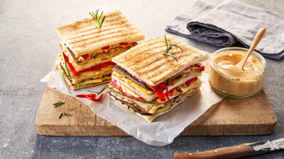 Recept Remia Club Sandwich met gegrilde groente en Like!Mayo Chipotle