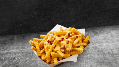 Gouda's Glorie Creamy Cheese Style loaded curly fries kaassaus met bacon